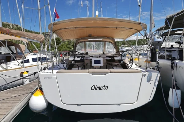 Dufour 390 - Boatscribe.com