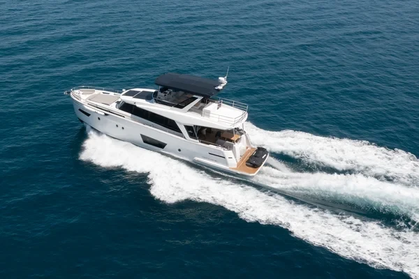 Greenline 58 Fly - Boatscribe.com