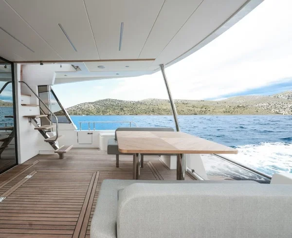 Greenline 58 Fly - Boatscribe.com