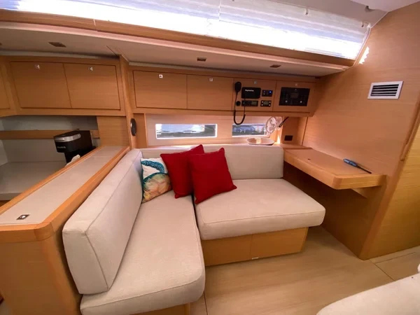 Dufour 530 - Boatscribe.com