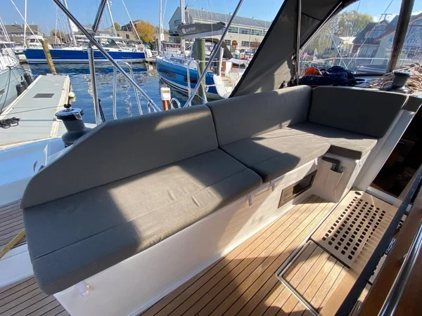 Dufour 530 - Boatscribe.com