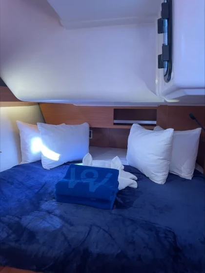 Dufour 430 - Boatscribe.com