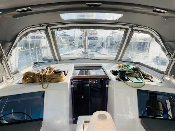 Dufour 430 - Boatscribe.com