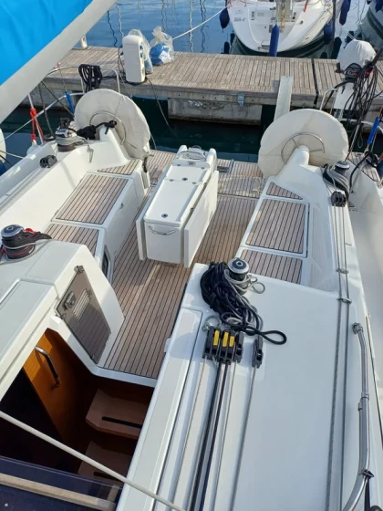 Sun Odyssey 410 - Boatscribe.com