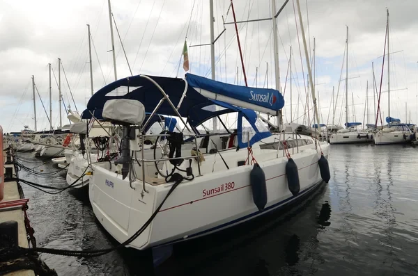 Sun Odyssey 380 - Boatscribe.com
