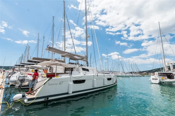 Saona 47 - Boatscribe.com