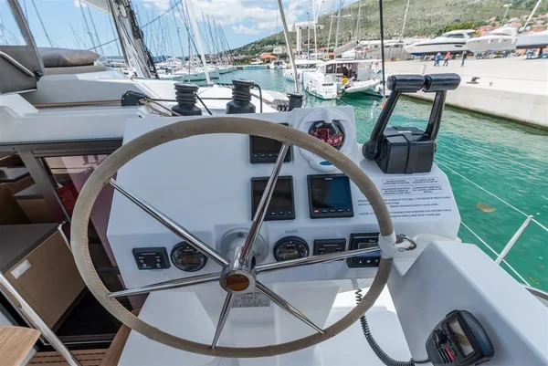 Saona 47 - Boatscribe.com