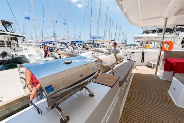 Saona 47 - Boatscribe.com