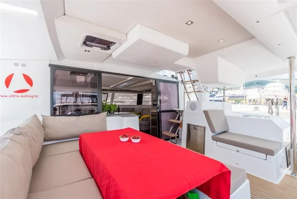 Saona 47 - Boatscribe.com