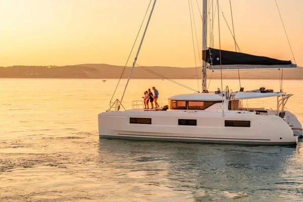 Lagoon 46 - Boatscribe.com