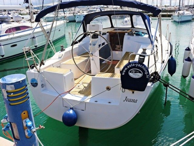 Hanse 350 - Boatscribe.com