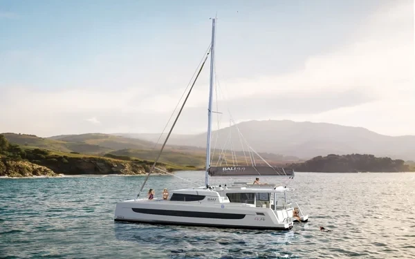 Bali 4.4 - Boatscribe.com