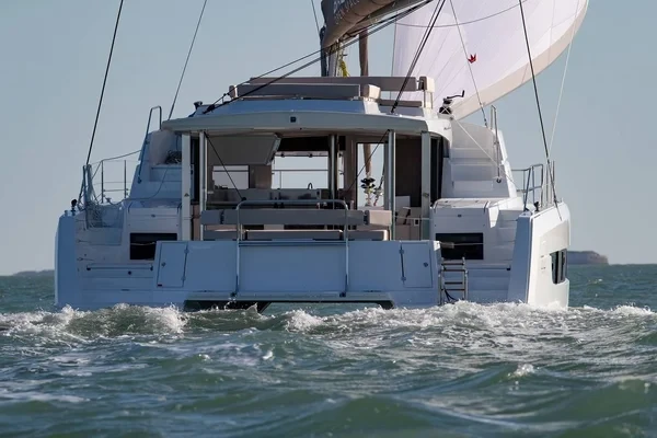 Bali 4.4 - Boatscribe.com