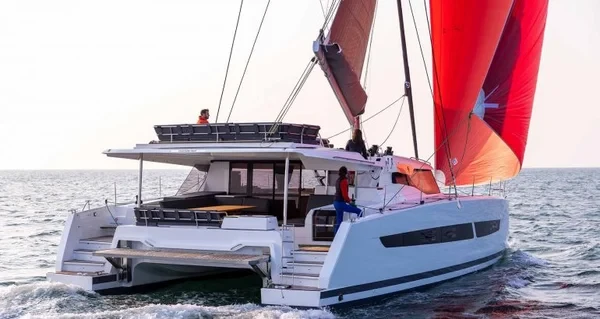 Aura 51 - Boatscribe.com
