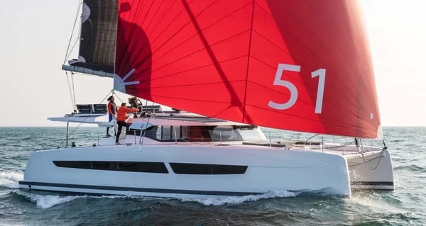 Aura 51 - Boatscribe.com