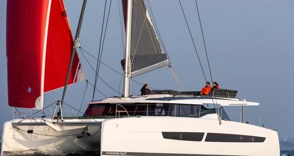 Aura 51 - Boatscribe.com