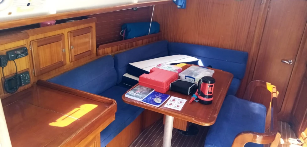 Dufour 36 Classic - Boatscribe.com