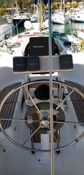 Dufour 36 Classic - Boatscribe.com