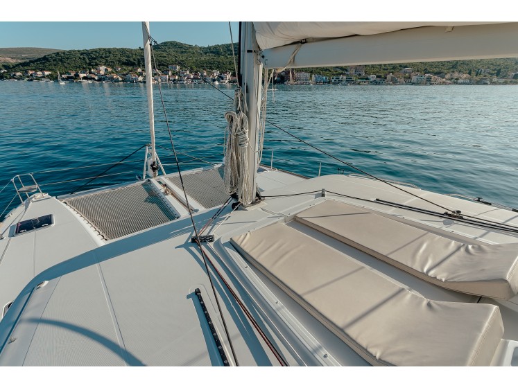 Lagoon 450 - Boatscribe.com