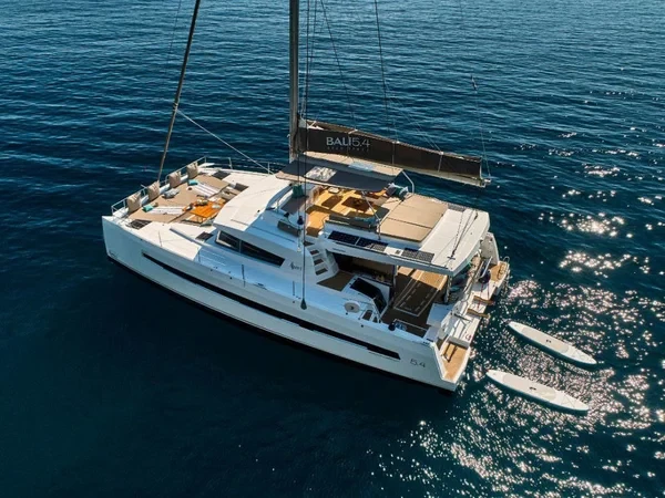 Bali 5.4 - Boatscribe.com