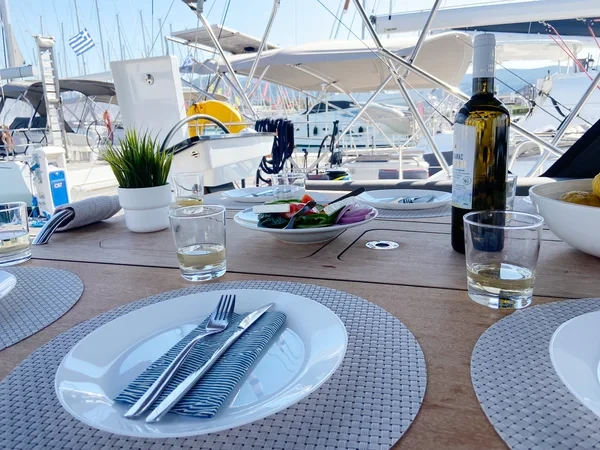 Dufour 41 - Boatscribe.com