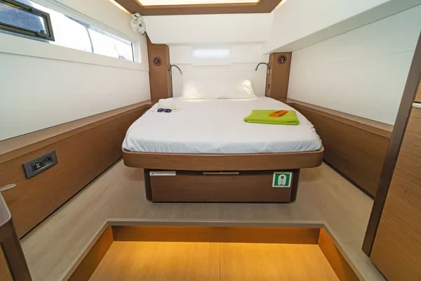 Lagoon 46 - Boatscribe.com