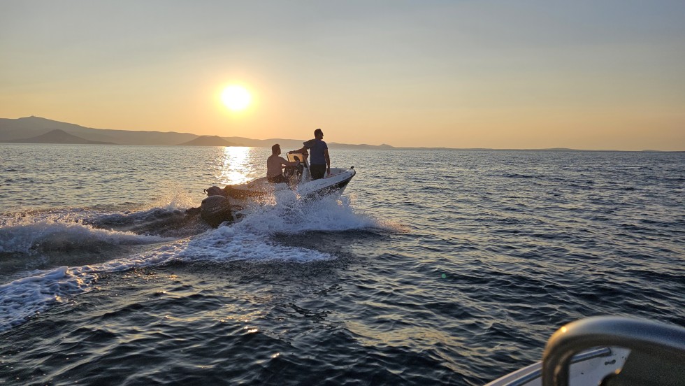 Compass 150 - Boatscribe.com