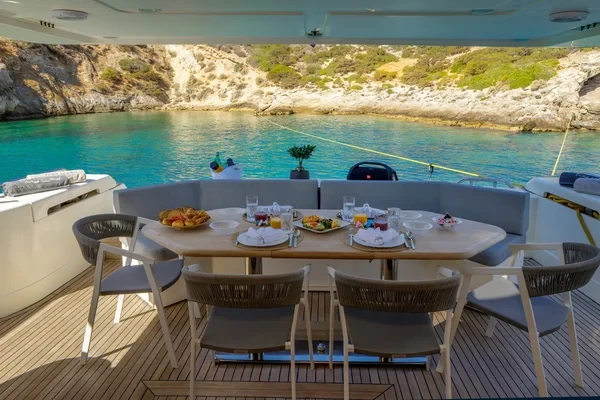 Ferretti 72 - Boatscribe.com