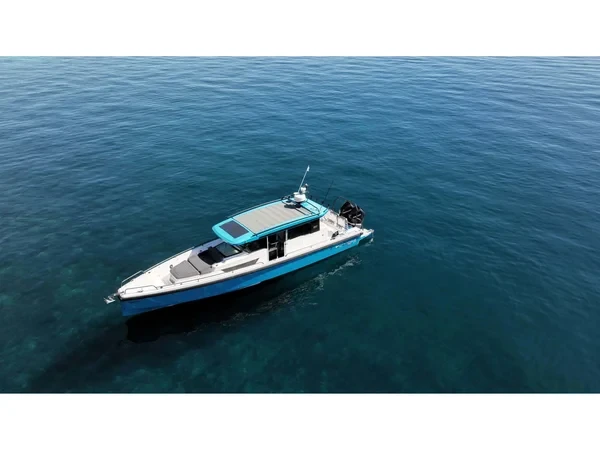 Axopar 37 XC Cross Cabin - Boatscribe.com