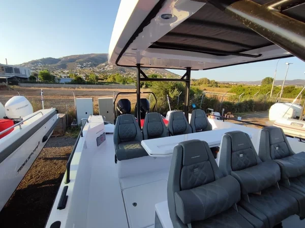 Axopar 37  Sun Top - Boatscribe.com