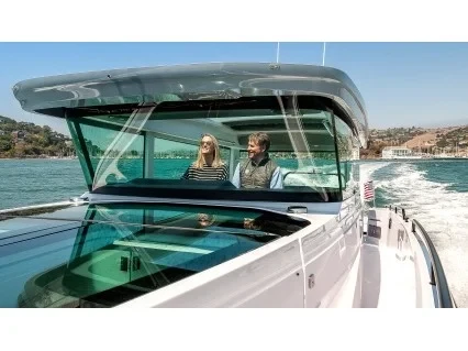 Axopar 37 XC Cross Cabin - Boatscribe.com