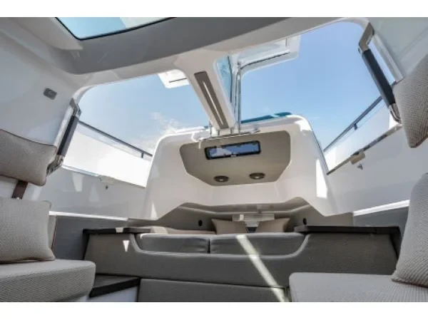Axopar 37 XC Cross Cabin - Boatscribe.com