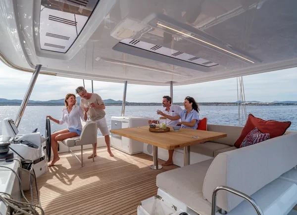 Lagoon 55 - Boatscribe.com