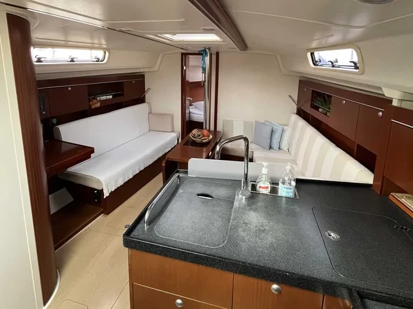 Hanse 385 - Boatscribe.com