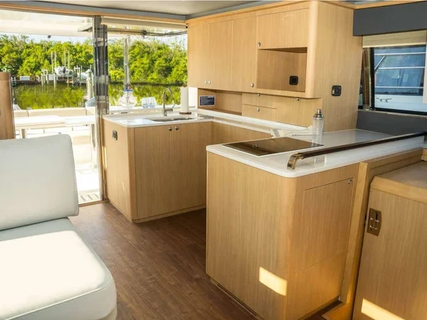 Aquila 42 - Boatscribe.com