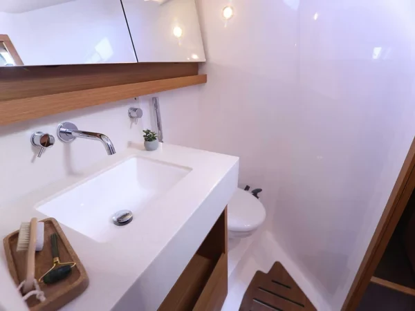 Dufour 470 - Boatscribe.com