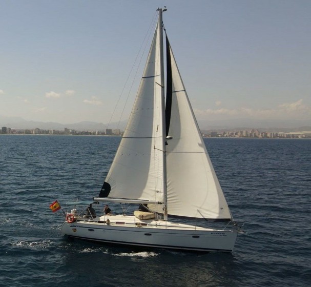 Bavaria 39 Cruiser - Boatscribe.com