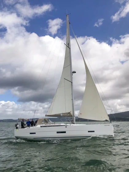 Dufour 430 - Boatscribe.com