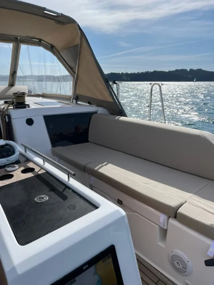 Dufour 430 - Boatscribe.com