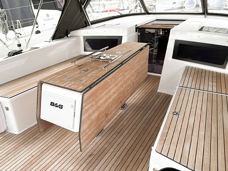 Dufour 470 - Boatscribe.com