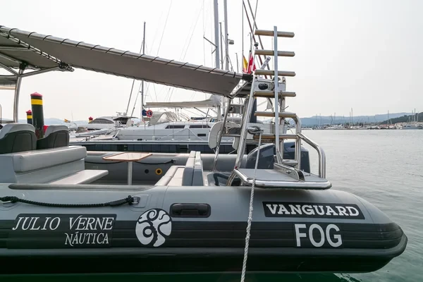Vanguard 760 - Boatscribe.com