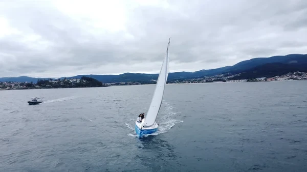 Yatlant 24 - Boatscribe.com