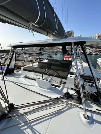 Lagoon 46 - Boatscribe.com