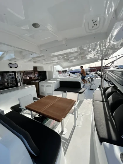 Lagoon 46 - Boatscribe.com