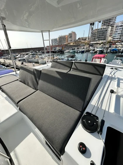 Lagoon 46 - Boatscribe.com