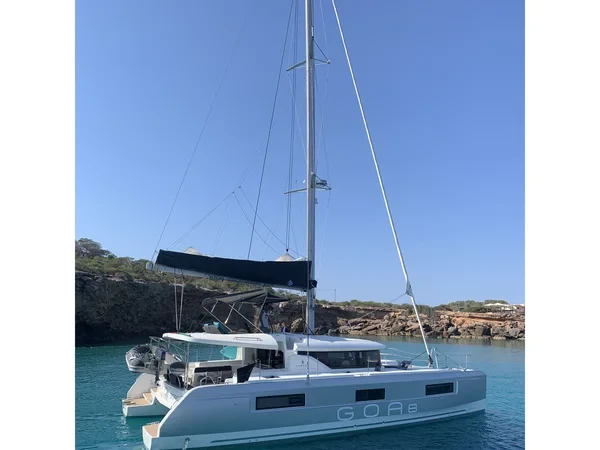Lagoon 46 - Boatscribe.com