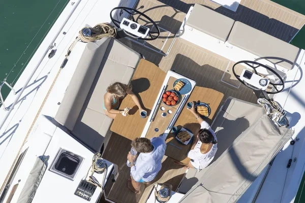 Dufour 430 - Boatscribe.com