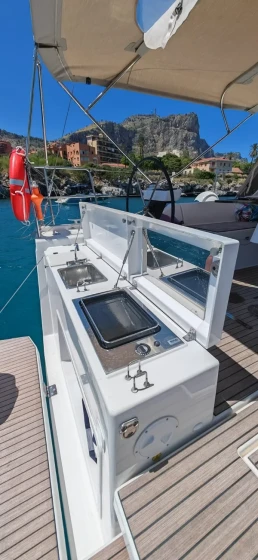 Dufour 430 - Boatscribe.com