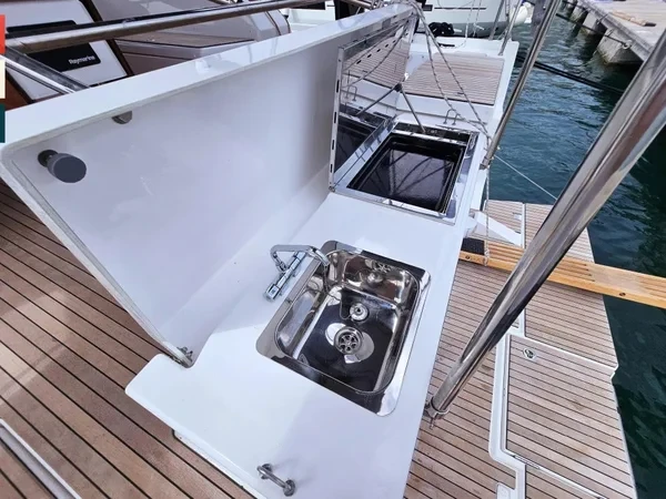 Dufour 470 - Boatscribe.com
