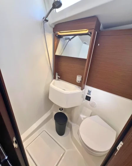 Oceanis 51.1 - Boatscribe.com